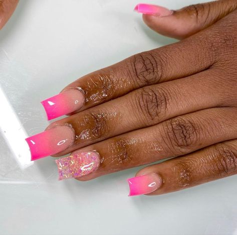 Short Hot Pink Nails, Matching Nails, Nail Stickers Designs, Girls Nail Designs, Kiki Lala, Overlay Nails, Sweet Nails, Black Acrylic Nails, Hot Pink Nails