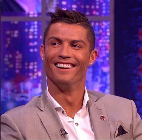 Cristiano Ronaldo Free Kick, Ronaldo Free Kick, Cr7 Jr, Danny Ocean, Cristino Ronaldo, Cr7 Ronaldo, Good Soccer Players, Cristiano Ronaldo 7, Cristiano Ronaldo Cr7