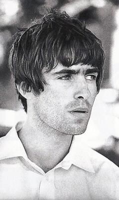 Embedded image Mod Mullet, Mod Cut, Oasis Album, 90s Haircuts, Liam Gallagher Oasis, Linking Park, Oasis Band, Liam And Noel, Mod Hair