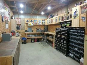 Farm Shop Ideas Workshop, Farm Workshop, Garage Workshop Layout, Basement Workshop, Room Work, Garage Workshop Organization, Workshop Layout, Cool Garages, Woodworking Shop Layout