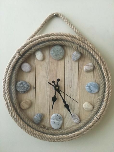 Stones Craft, Garden Pebbles, Stone Pictures Pebble Art, Driftwood Art Diy, Diy Rock Art, Diy Clock Wall, Garden Decor Ideas, Craft Room Decor, Diy Clock