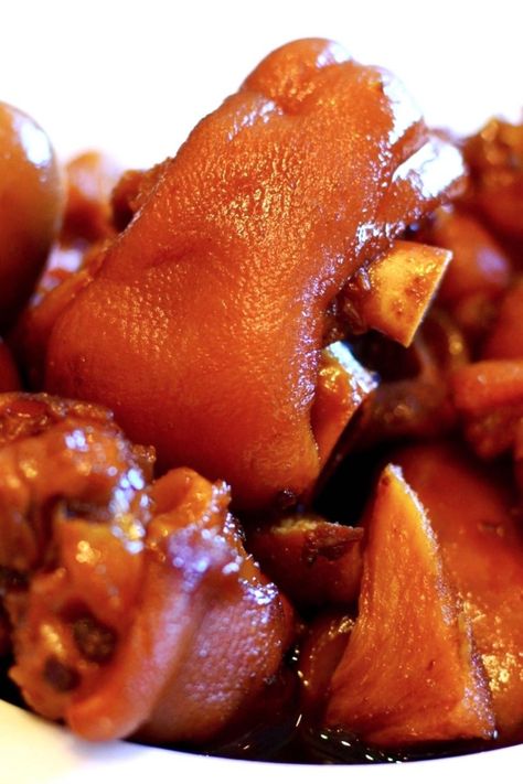 Braised Pig’s Feet (Best Pig Trotters Recipe) Braised Pig Trotter, Pork Trotters Chinese Recipe, Pigs Trotters Recipe, Cow Trotters Recipe, Pigs Feet Recipe Slow Cooker, Pig Trotters Recipes, Pig Feet Instant Pot, Pigfeet Recipes, Baked Pig Feet Recipe