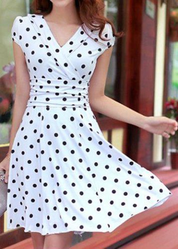 V Neck Dress Pattern Free - My Handmade Space Dress Pattern Free, Diy Sy, Dress Patterns Free, Free Sewing Patterns, Stitch Fix Style, Free Sewing, Polka Dot Dress, Dot Dress, Sewing Dresses