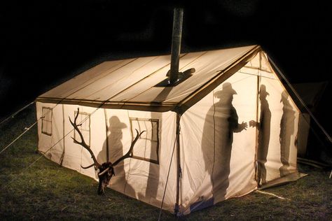 Canvas Tent Diy, Diy Tent Camping, Living In A Tent, Outfitter Tent, Wood Tent, Canvas Wall Tent, Camping Gear Diy, Tent Platform, Canvas Tents