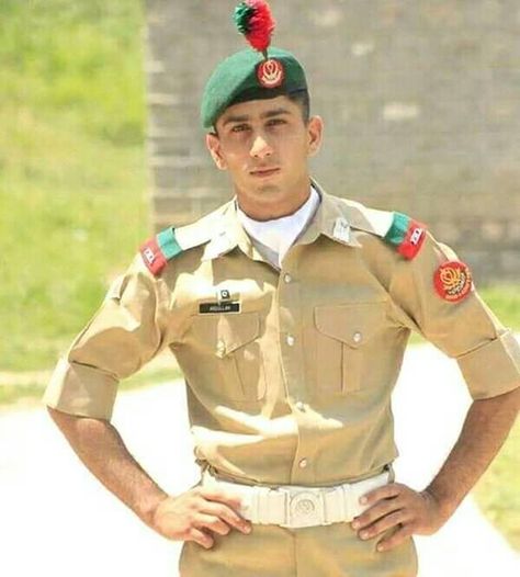 PMA Kakul Cadets Pma Cadet, Pakistan Military Academy, Pakistani Army, Pak Army Quotes, Pakistan Country, Army Lover, Pak Army Soldiers, Joker Film, Ghost Soldiers