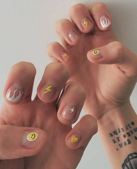 Minimal Nails Art, Mens Nails, Hippie Nails, Hello Nails, Art Guide, Edgy Nails, Minimal Nails, Studded Nails, Nails Only