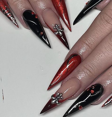 Dark Red Stilletos Nails, Black Nails Asthetics, Whimsical Goth Nails, Red Emo Nails, Goth Red Nails, Gothic Red Nails, Vampire Nails Acrylic, Red Vampire Nails, Vampire Nails Aesthetic