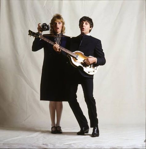 Paul, Linda, Nikon F2 Paul And Linda, The Quarrymen, Beatles Girl, Paul And Linda Mccartney, Bug Boy, Beatles Pictures, Sir Paul, Linda Mccartney, Beatles Songs