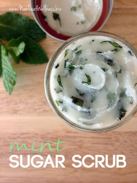 Homemade mint sugar scrub Simple Sugar Scrub, Easy Sugar Scrub, Mint Sugar Scrub, Mint Sugar, Simple Sugar, Homemade Scrub, Mint Recipes, Sugar Scrub Recipe, Diy Body Scrub