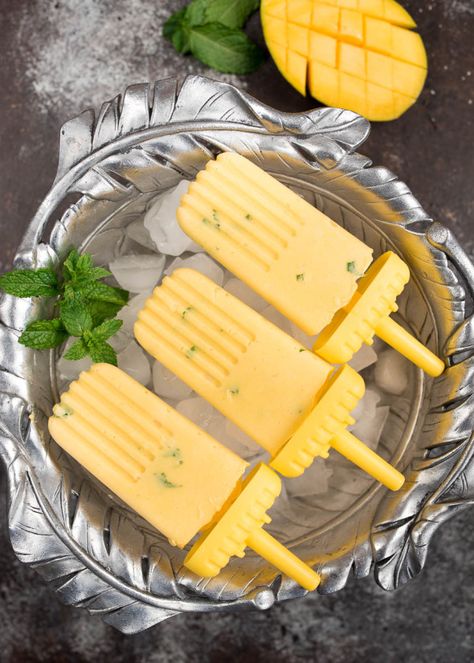 Simple Creamy Minty Mango Popsicles make a healthy treat as they are low in sugar and made with real fruit, vegan too! Minty Mango, Indian Ice Cream, Bake With Shivesh, Mango Kulfi, Mango Popsicles, Recipes Muffins, Kulfi Recipe, Holidays 2023, Yogurt Popsicles