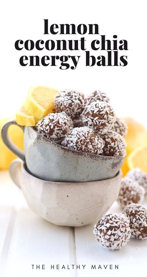 Bring together tart lemon with sweet coconut in these nutrition-packed Lemon Coconut Chia Energy Balls. These portable snacks help you curb your hunger when you need that 3:00 PM pick-me-up! Chia Energy Balls, Coconut Energy Balls, Weight Watcher Desserts, Low Carb High Protein, Vegan Snack Recipes, Coconut Chia, Vegan Snack, Lemon Coconut, Low Carb Dessert