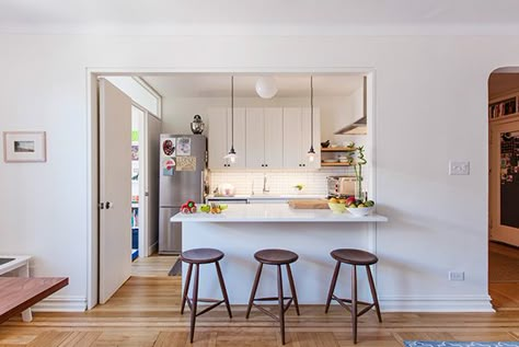 Chris and Amber’s Sweetened Kitchen Renovation – Homeowner Guest Post Half Open Kitchen, Modern Kitchen Renovation, Open Kitchen And Living Room, Kitchen Post, Hiasan Bilik Tidur, Kabinet Dapur, Kitchen Room Design, Kitchen Design Ideas, Kitchen Diner