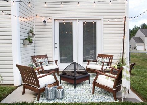 Small Patio Spaces, Small Patio Decor, Small Outdoor Patios, Backyard Ideas For Small Yards, Concrete Patios, Hot Tub Backyard, Small Patio Garden, Budget Patio, Apartment Patio