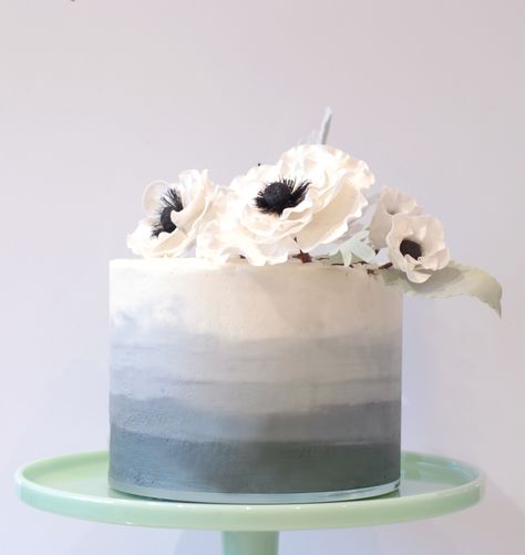 Masculine Cake, Gray Cake, Ombre Cakes, Ombré Cake, Celebrities Tattoos, Cloud Cake, Gray Ombre, Korean Cake, Travel Architecture