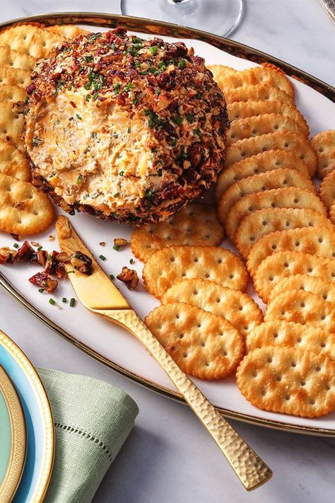 Cheddar Pecan Cheese Ball, Southern Cheese Ball, Sharp Cheddar Cheese Ball, Christmas Cheese Ball Recipes, Pecan Cheeseball, Spicy Cheese Ball, Christmas Cheese Ball, Classic Cheese Ball, Cheddar Cheese Ball