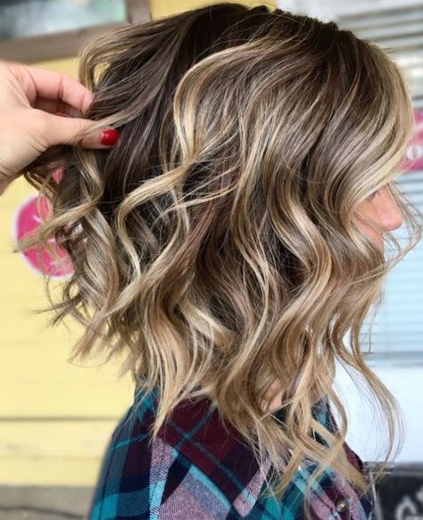 Inverted Long Bob, Inverted Bob Haircuts, Tan Skin Blonde Hair, Curly Lob, Inverted Bob Hairstyles, Thick Wavy Hair, Bob Hairstyles For Thick, Wavy Bob, Thick Curly Hair