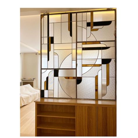 L'Ame du Vitrail on Instagram: “Projet Rocamadour in situ Les 2 verrières de style Art Deco installées dans l’entrée d’un bel appartement parisien illuminent l’entrée…” Stained Glass Room Divider, Art Deco Partition, Art Deco Room Divider, Glass Partition Designs, Artist Room, Glass Partition Wall, Glass Room Divider, New House Bathroom, Minimal Furniture