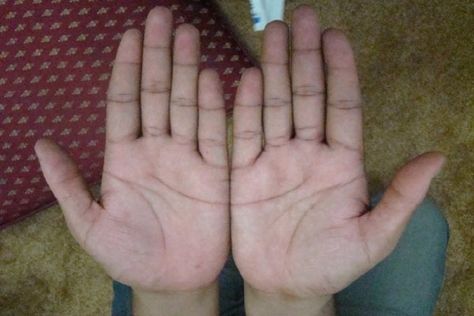 This Half Moon On Your Palm Tells You Alot About Your Personality... Half Moon Meaning, Indian Palmistry, Moon Meaning, Heart Line, Future Predictions, Hand Palm, Aquarium Plants, Palm Reading, Moon Shape