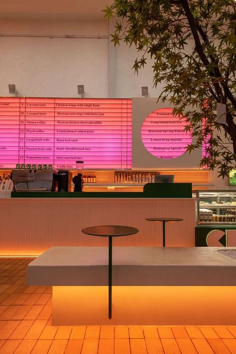 Colorful Bar Design, Vibrant Coffee Shop, Colorful Cafe, Bar Interior, Cafe Interior Design, Restaurant Interior Design, Restaurant Interior, Cafe Interior, Cafe Design