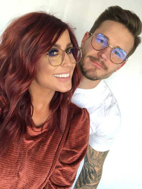 Chelsea Houska Hair Color Formula, Red Dementional Hair, Choppy Red Hair, Chelsea Houska Red Hair Color Formula, Dark Red Shag Haircut, Chelsea Houska Hair, Formal Hairstyles For Long Hair, Hair Color Burgundy, Glamorous Hair