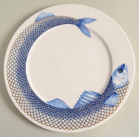 Ceramic Fish Plate, Crockery Design, Paint Your Own Pottery, Pottery Painting Designs, Ceramic Fish, Painted Plates, Phish, Blue Pottery, China Painting