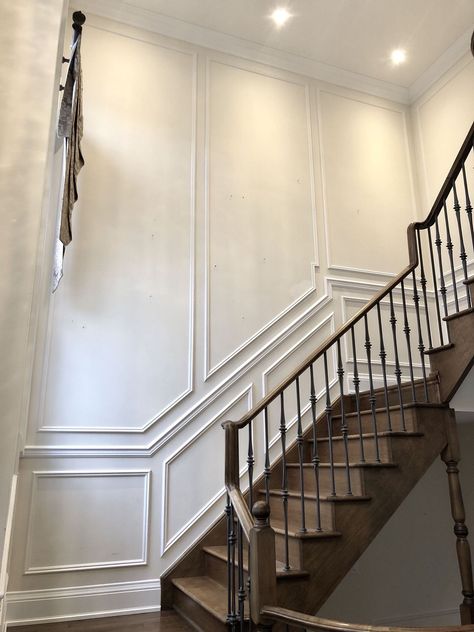 Wall Panel Design Staircase, Staircase With Paneling, Wainscoting Ideas Stairs Stairways, Staircase Moulding Design, Wall Moulding Stairs, Panel Staircase Wall, Wainscoting Ideas Stairs, Stairwell Paneling, Staircase Paneling Ideas