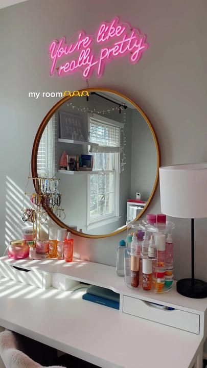 TikTok · Kate💗✨ Preppy Inspo Room, Paislee Nelson Room Tour, Clean Preppy Room Aesthetic, Preppy Vanity Ideas, Preppy Room Makeover, Preppy Room Idea, Dorm Room Ideas Preppy, Preppy Table, Aesthetic Preppy Bedroom