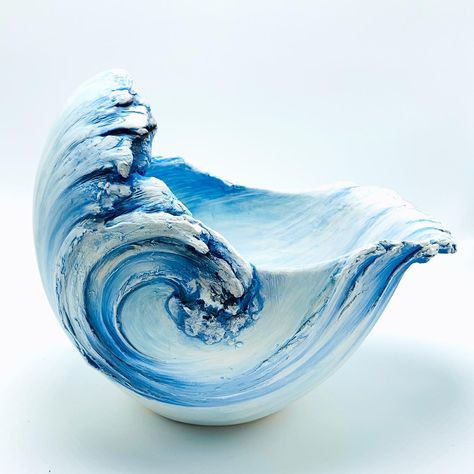 Multi-Layered Ceramics by Artist Heesoo Lee Express the Movements of Land and Sea | Colossal Movement In Design, Ocean Pottery, Ceramic Workshop, Colossal Art, Hand Building, Modern Crafts, Land And Sea, Principles Of Design, New Ceramics