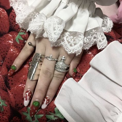 Vivienne Westwood Ring, Vivienne Westwood Jewellery, Accessory Inspo, Manicure Y Pedicure, Dream Jewelry, Jewelry Inspo, Japanese Fashion, Cute Jewelry, Vivienne Westwood