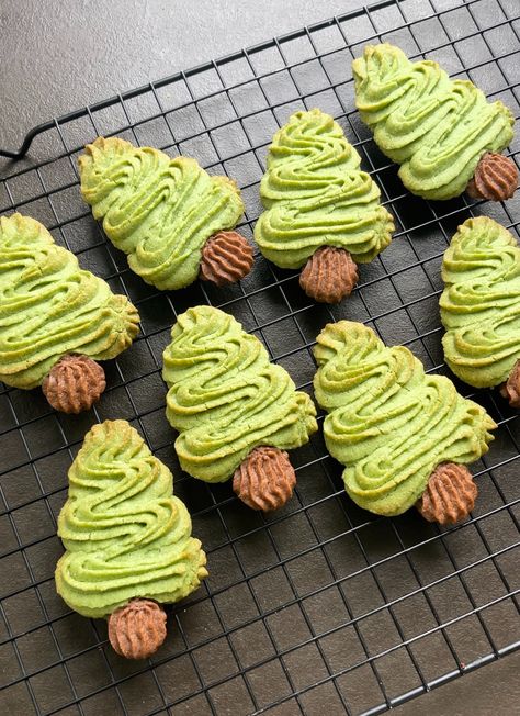 Christmas Tree Cookies — Oh Cakes Winnie Cookie Tree Christmas, Pine Tree Cookies, Brown Food Coloring, Danish Cookies, Box Cookies, Bakery Goods, Cookie Dough Recipes, Tree Cookies, Christmas Tree Cookies