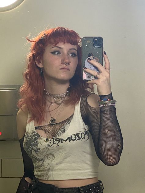 Fishnet Undershirt, Alt Outfit Aesthetic, Red Hair Alt, Alt Concert Outfit, Fishnet Top Outfit, Esoteric Fashion, Goth Stuff, Gothic Ideas, Fishnet Top