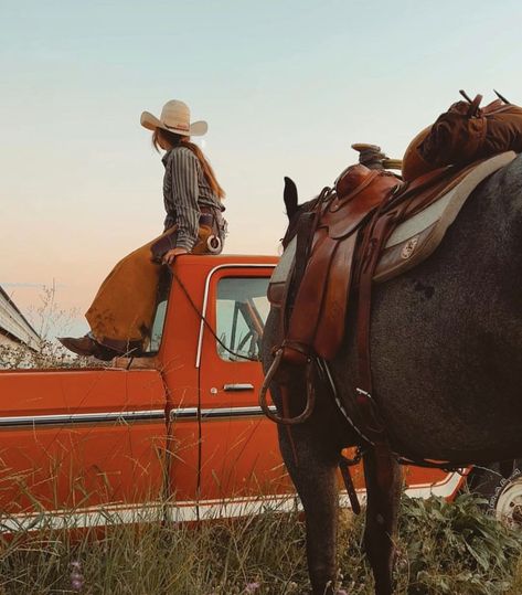 Western Folk Aesthetic, 50s Western Aesthetic, Colorado Western Aesthetic, Redhead Cowgirl Aesthetic, Orange Cowgirl Aesthetic, Red Cowgirl Aesthetic, Orange Western Aesthetic, Old Cowboy Aesthetic, 70s Country Aesthetic