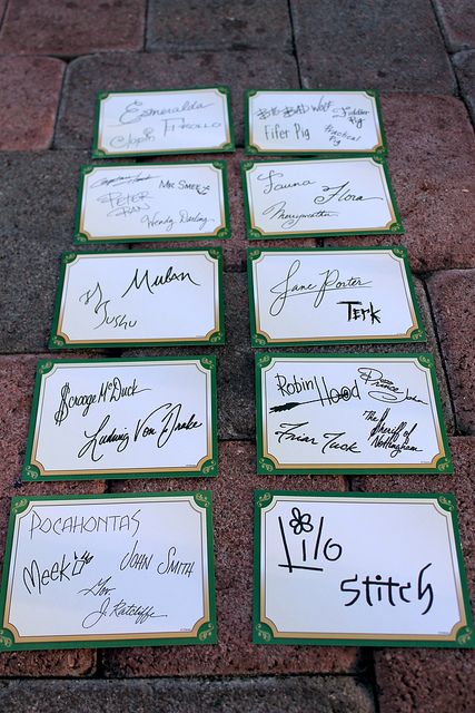 Incredible, complete collection of Long Lost Friends Autograph cards. Can we just take a moment to admire the artistry that went into each of these signatures? Look at Scrooge! Robin Hood! Pocahontas perfectly recreating her logo! Photo by #JadeRangel Character Signatures, Disney Signatures, Disney Characters Signatures, Lost Friends, Long Lost Friend, Disney Face Characters, Kellin Quinn, Disney Side, Disney Life