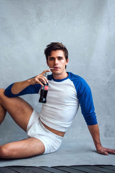 Antoni Porowski, Corte De Cabelo Masculino, Tumblr Boys, Body Builder, Linnet, Vintage Cartoon, Soft Grunge, Hottest Celebrities, Male Body