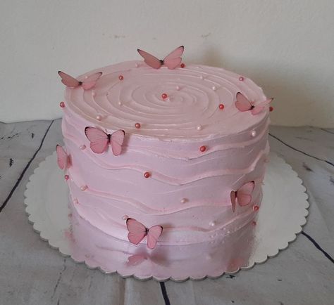 Pink Simple Cake Birthday, Small Simple Cakes Birthdays, Pink Birthday Cake Butterflies, 19years Old Birthday Cake, Simple Cake Design For Girl, Buterfly Cake For Kids, Cake For Daughter Birthday, Pink Girly Cake Birthday, Mini Butterfly Cake