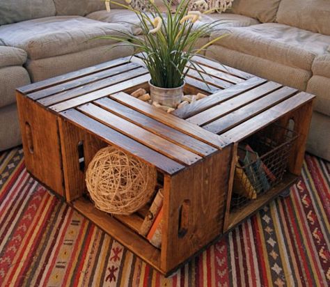 DIY Wood Crate Coffee Table Diy Wood Crate, Wood Crate Coffee Table, Crate Coffee Table, Diy Coffee Table, Wood Crates, Diy Furniture Table, Best Diy, Diy Pallet Projects, Furniture Dining Table