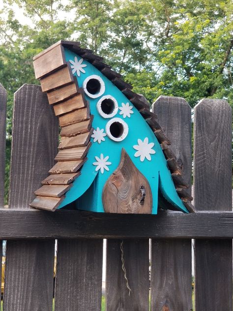 Whimsical Fairy Birdhouse Whimsical Bird Houses, Whimsical Birdhouses, Fairy Birdhouse, Unique Birdhouses, Painted Birdhouses, Birdhouse Projects, Rustic Birdhouses, Hand Painted Birdhouses, Handmade Birdhouses