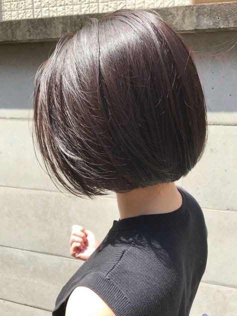 Korean Bob Cut, Hair Bob Short, Asian Hair Bob, Bob Short Haircut, Bob Cut Hair, Bob Short Hairstyles, Hairstyles Short Bob, Short Bob Cut, Shortish Hair