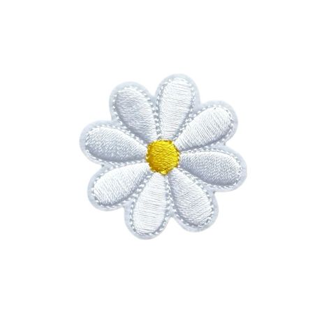 Daisy Sewing, Pinterest Stickers, White Flower Embroidery, Daisy Patches, Patch Sticker, Daisy Embroidery, Scrapbook Printing, Patch Embroidery, Unique Embroidery