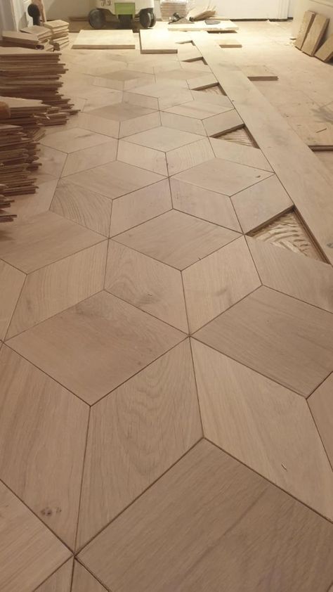 Unique Wall Finishes, Mixed Flooring Ideas Kitchen, Cool Flooring Ideas, Flooring Design Pattern, Unique Flooring Ideas, Wood Flooring Ideas, Floor Design Ideas, Floor Pattern Design, Wood Floor Pattern