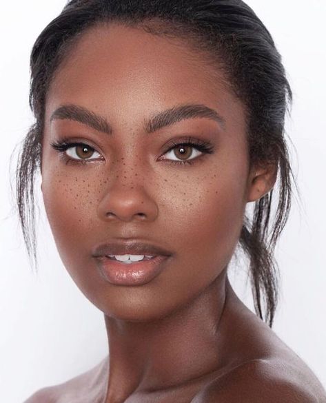 We've rounded up 13 best-selling acne products at Sephora so you can finally enjoy a zit-free complexion. #acneskincareproducts #acneproneskinproducts Black Radiance, Mekap Mata, Smink Inspiration, Dark Skin Beauty, Dark Skin Makeup, Dark Skin Women, Natural Makeup Looks, Girls Makeup, Brown Skin