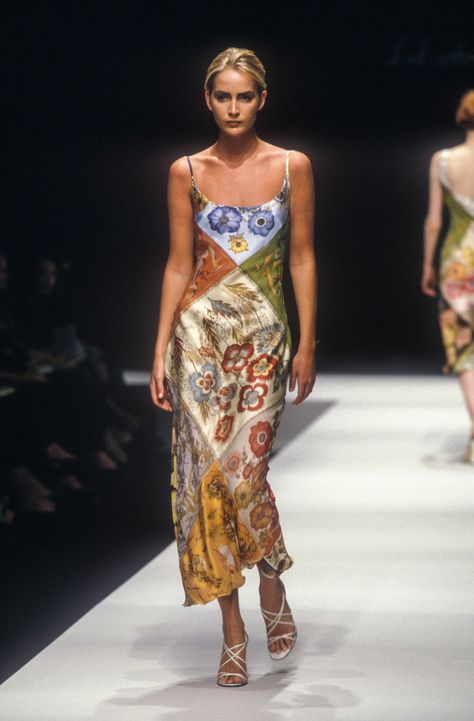 Salvatore Ferragamo - Spring 1998 RTW Vintage Ferragamo, Top Model, Salvatore Ferragamo, Summer Casual, Vintage Collection, Tulips, Celebrities, Dresses, Quick Saves