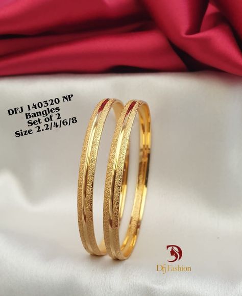 Office Wear Gold Bangles, Latest Bangles Design Gold, Gold Bangles Design Daily Wear, Gold Bangles Design Daily Wear Latest, Antique Gold Bangles Design, Bangles Design Gold, Gold Bengals, Antique Gold Bangles, Light Weight Gold Jewellery