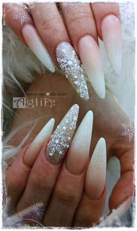 Christmas Stilleto Nails, Gell Nails, Christmas Snowflakes Nails, Snowflake Nail Design, Stilleto Nails Designs, Stiletto Nails Designs, Work Nails, Christmas Nail Art Designs, Snowflake Nails