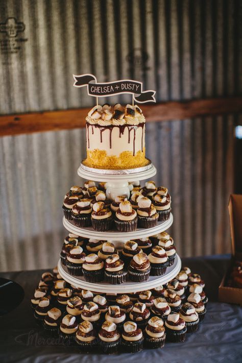 S'mores wedding cake, cupcake tree Alternative To Grooms Cake, S’mores Wedding Cake, Smores Wedding Cake, Smore Cake, Smores Cupcake, Wedding Cake Nature, Chocolate Grooms Cake, Bonfire Wedding, Cake Rustic