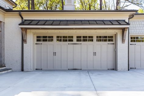 Garage Door Sizes, Door Overhang, Double Garage Door, White Garage, Single Garage Door, Garage Door Types, Best Garage Doors, Garage Door Styles, Garage Exterior