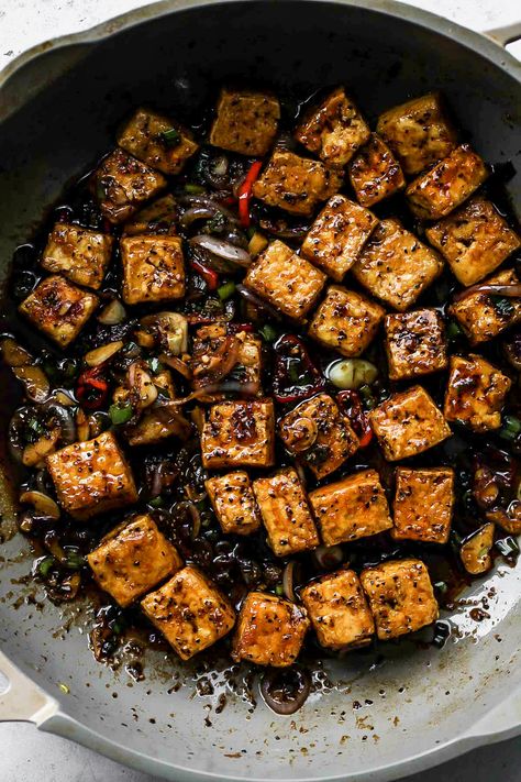 30 Minute Black Pepper Tofu - Dishing Out Health Black Bean Tofu, Black Pepper Tofu, Pepper Tofu, Dishing Out Health, Tofu Marinade, Bean Chilli, Serve Over Rice, Asian Recipe, Black Bean Sauce