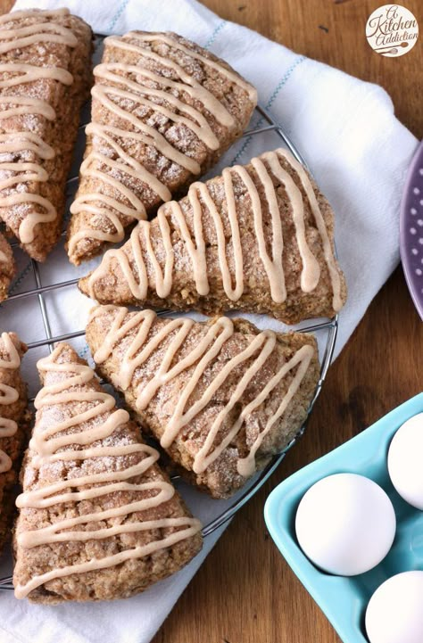 Honey Cinnamon Banana Bread Scones - A Kitchen Addiction Banana Scones Recipe, Banana Scones, Cinnamon Banana Bread, Food Network Chefs, Scone Recipes, Honey Cinnamon, Cheap Easy Meals, Quick Dinner Ideas, Scones Recipe