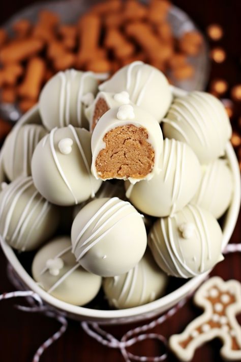 Gingerbread OREO Truffles Oreo Cookie Crumbs, Gingerbread Truffles, Spicy Gingerbread, Oreo Truffles Recipe, Homemade Gingerbread, Golden Oreo, Homemade Food Gifts, Creative Snacks, Cookie Ball