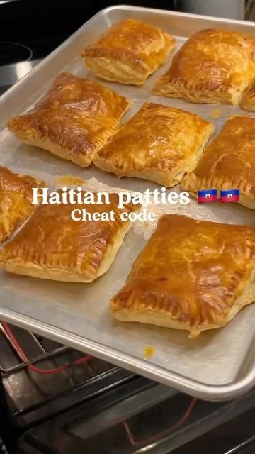 Haitian Patties Recipe, Haitian Bread, Haitian Patties, Haitian Recipes, Island Recipes, Dorm Food, Haitian Food, Africa Food, Haitian Food Recipes